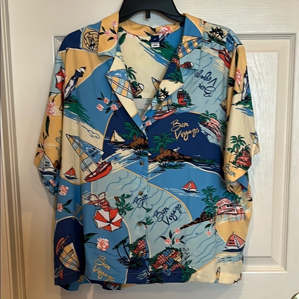 # Colorful Old Navy XL Playa Camp shirt